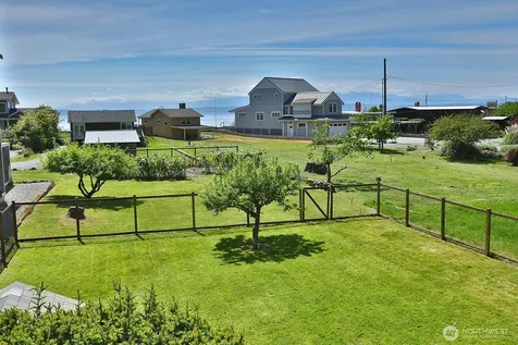 5822 Mutiny Bay Road Freeland WA 98249