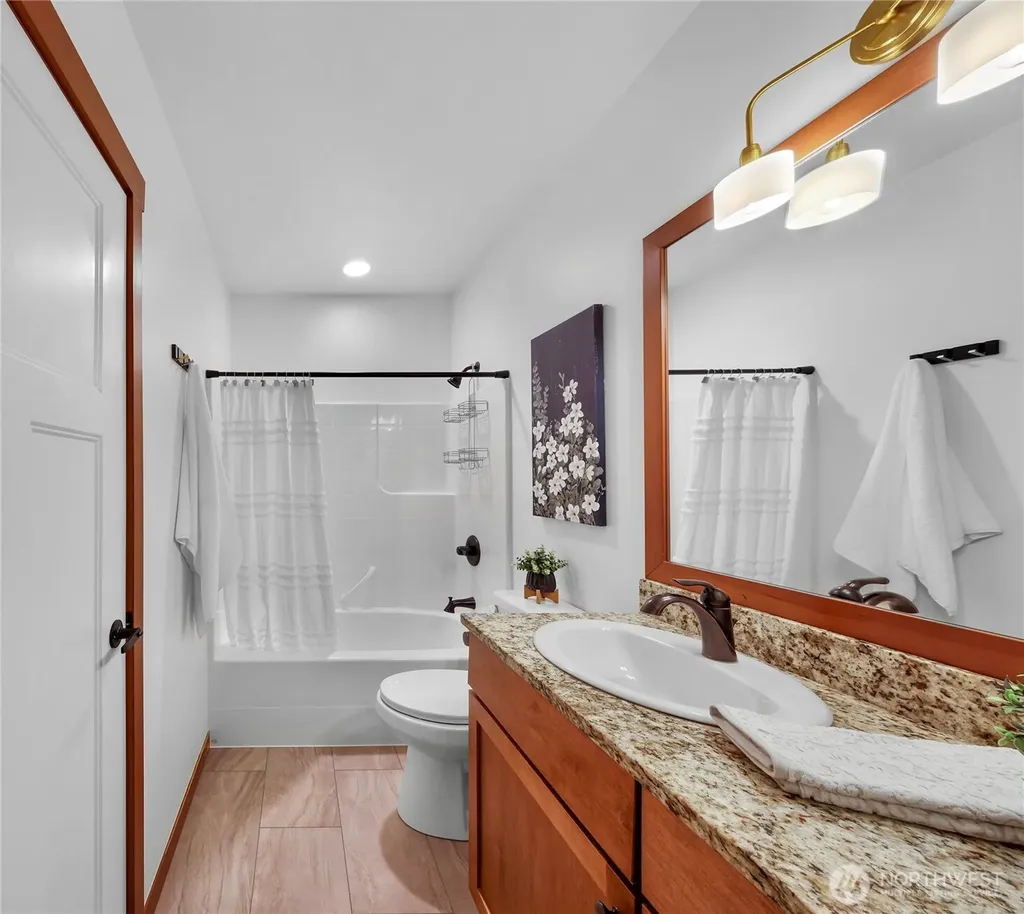 212 W Maberry Drive Lynden WA 98264