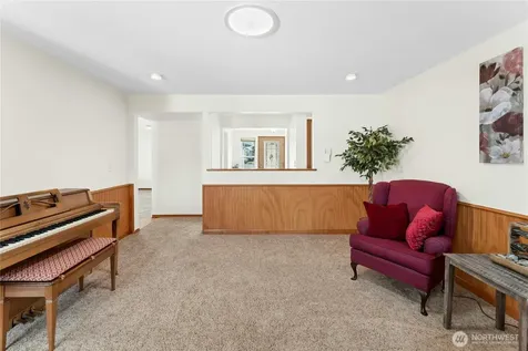 18204 59th Place W Lynnwood WA 98037