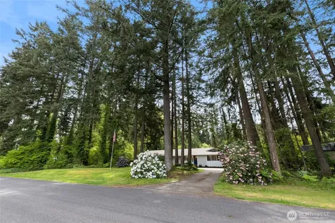 7602 182nd Street E Puyallup WA 98375