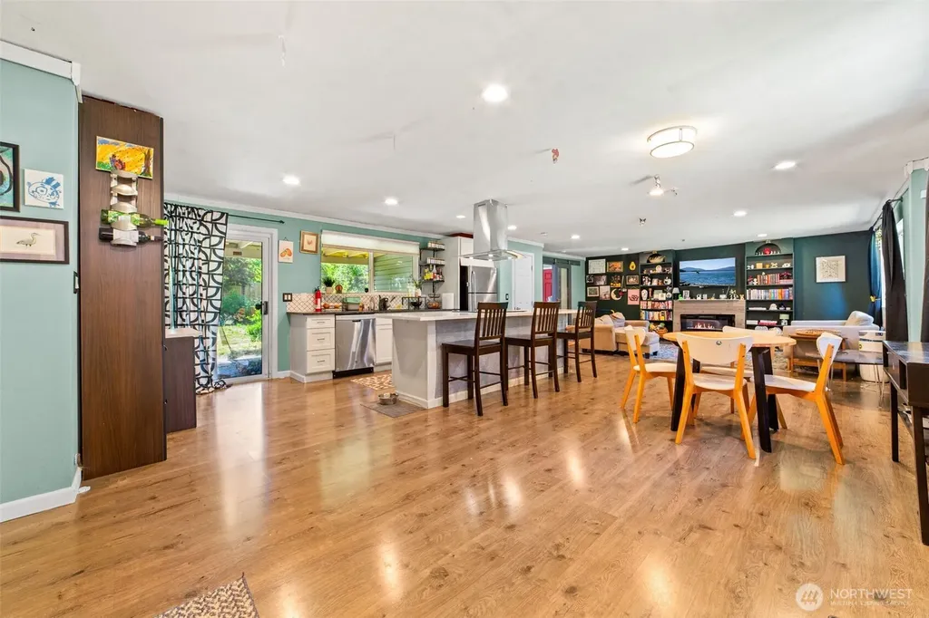 413 SW 305th Street Federal Way WA 98023