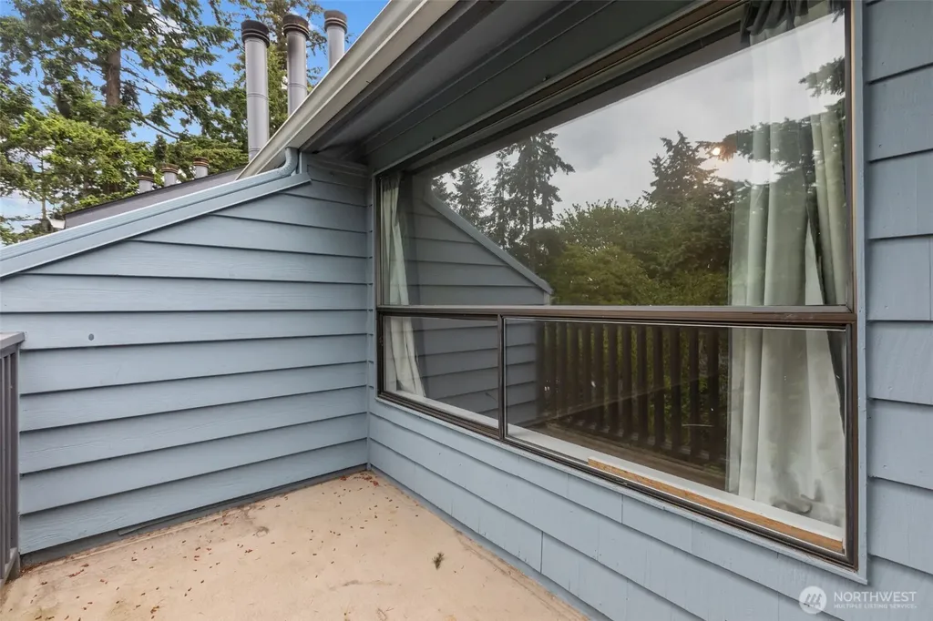 2630 S 226th Des Moines WA 98198