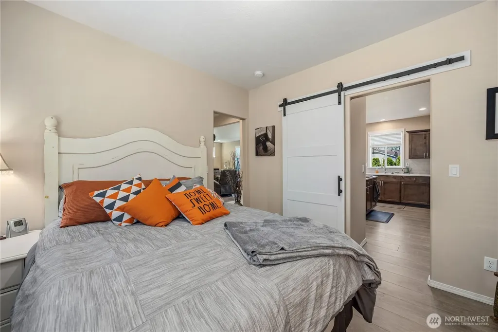 609 N Bradley Street Chelan WA 98816