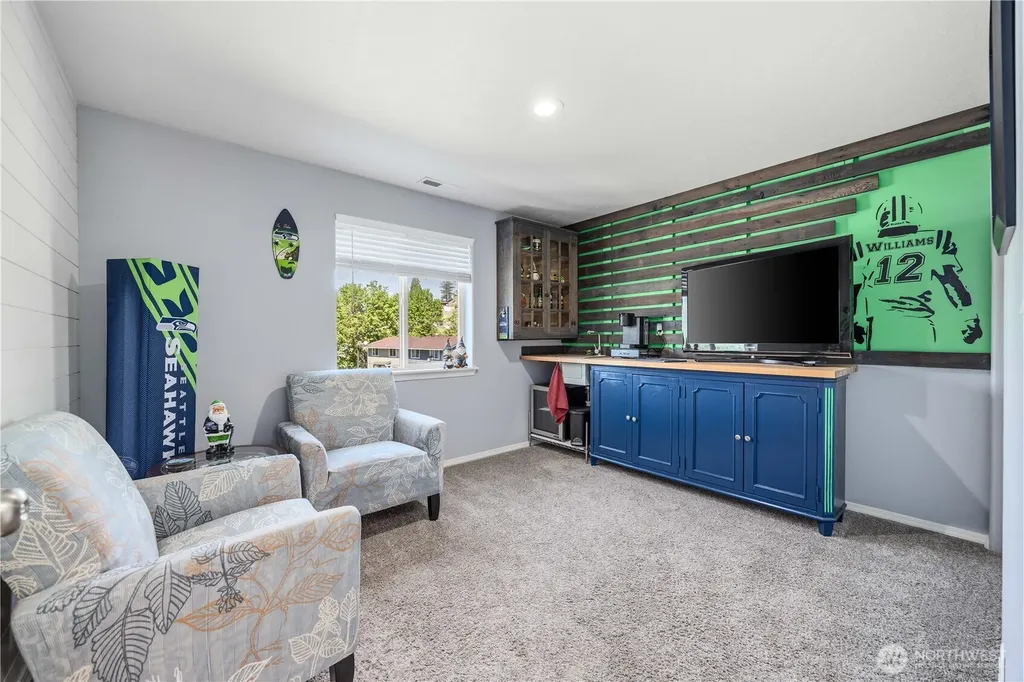 609 N Bradley Street Chelan WA 98816