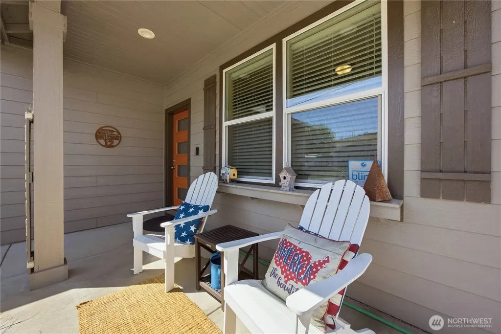 609 N Bradley Street Chelan WA 98816