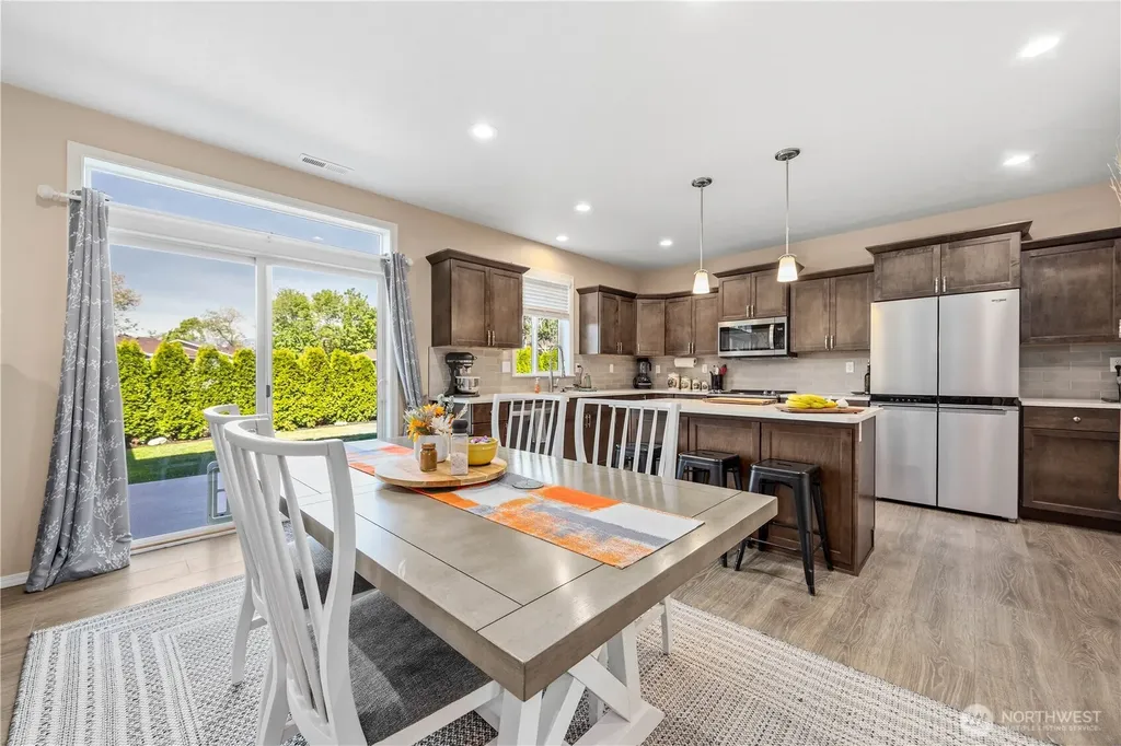 609 N Bradley Street Chelan WA 98816