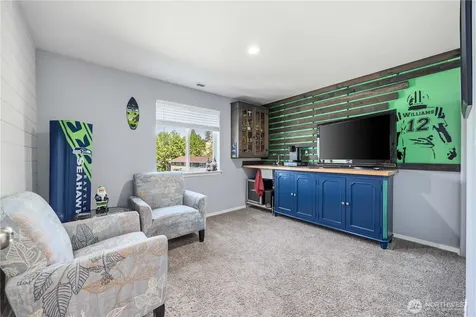 609 N Bradley Street Chelan WA 98816