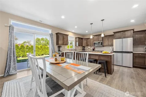 609 N Bradley Street Chelan WA 98816