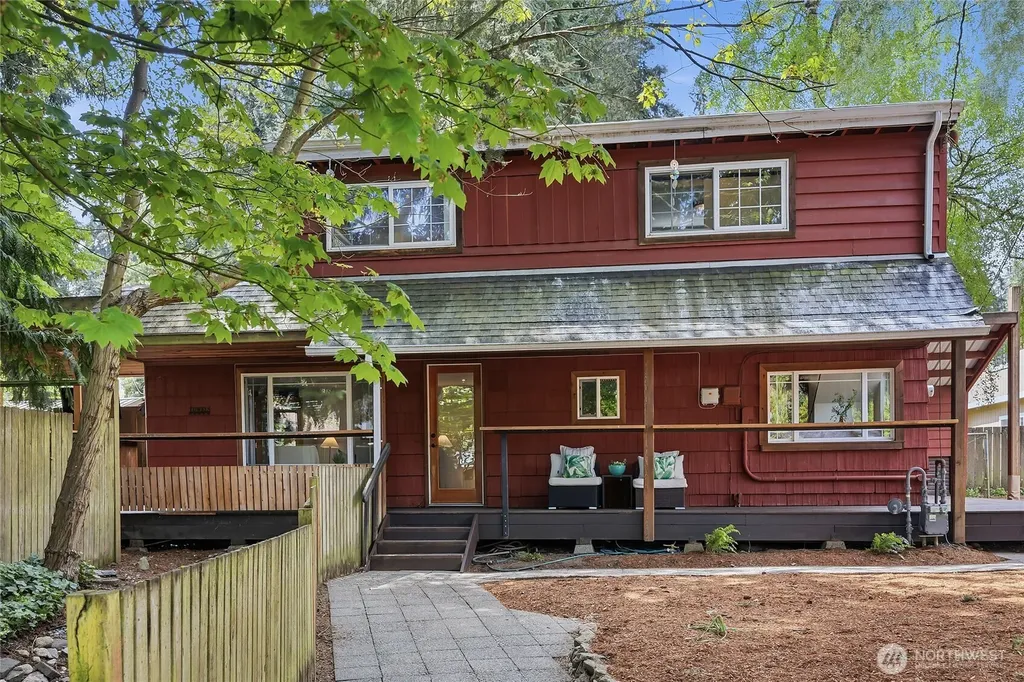 15749 Wallingford Avenue N Shoreline WA 98133