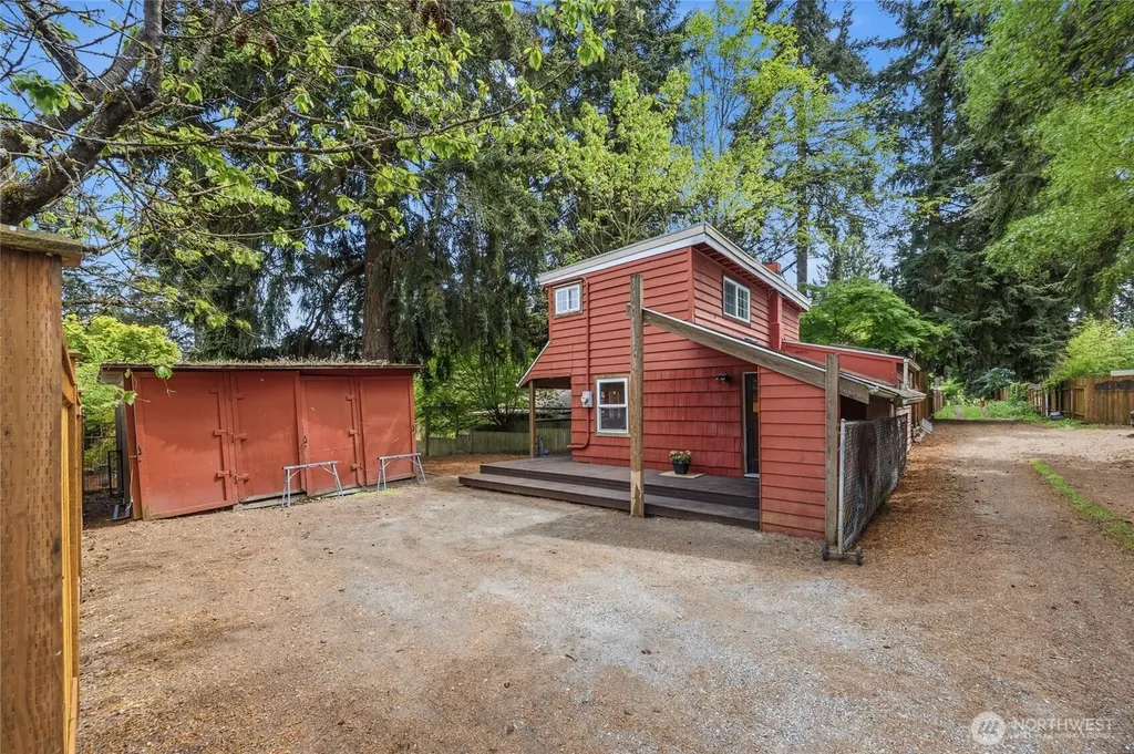 15749 Wallingford Avenue N Shoreline WA 98133