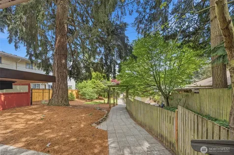 15749 Wallingford Avenue N Shoreline WA 98133