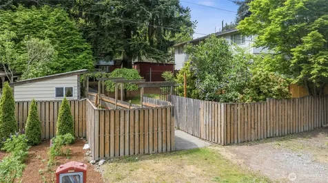 15749 Wallingford Avenue N Shoreline WA 98133
