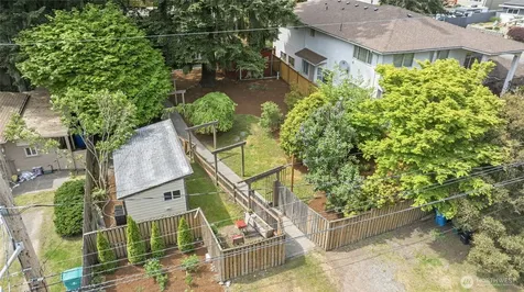 15749 Wallingford Avenue N Shoreline WA 98133