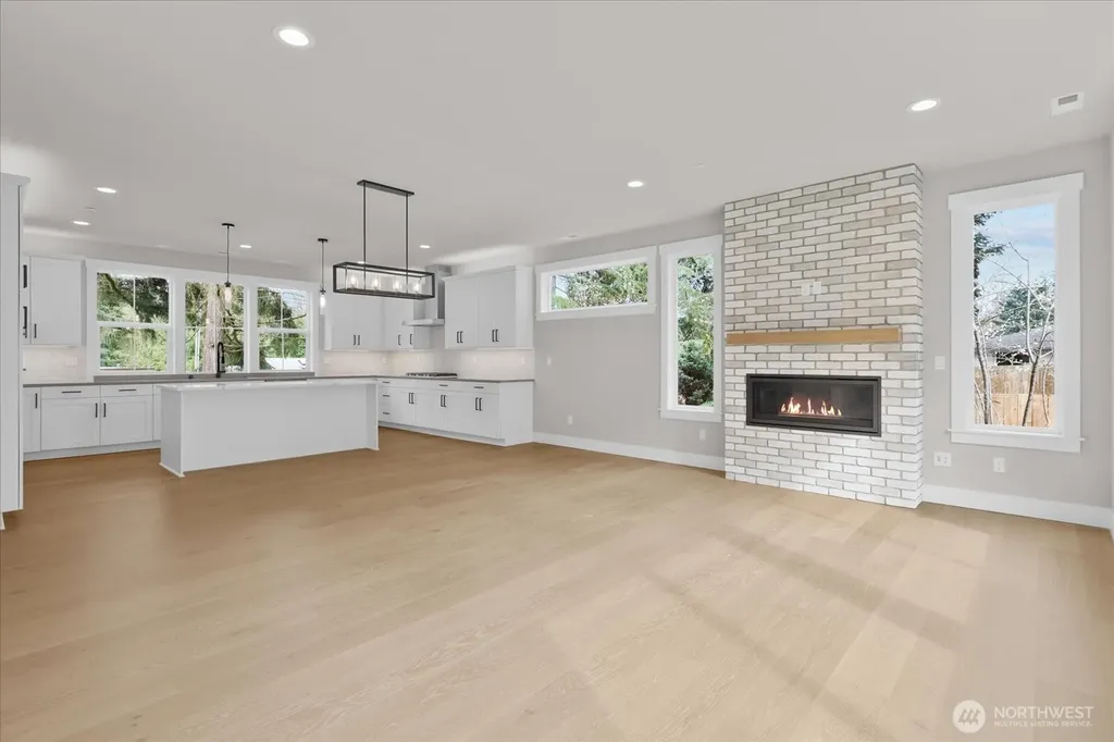 3502 Alaska Road Brier WA 98036