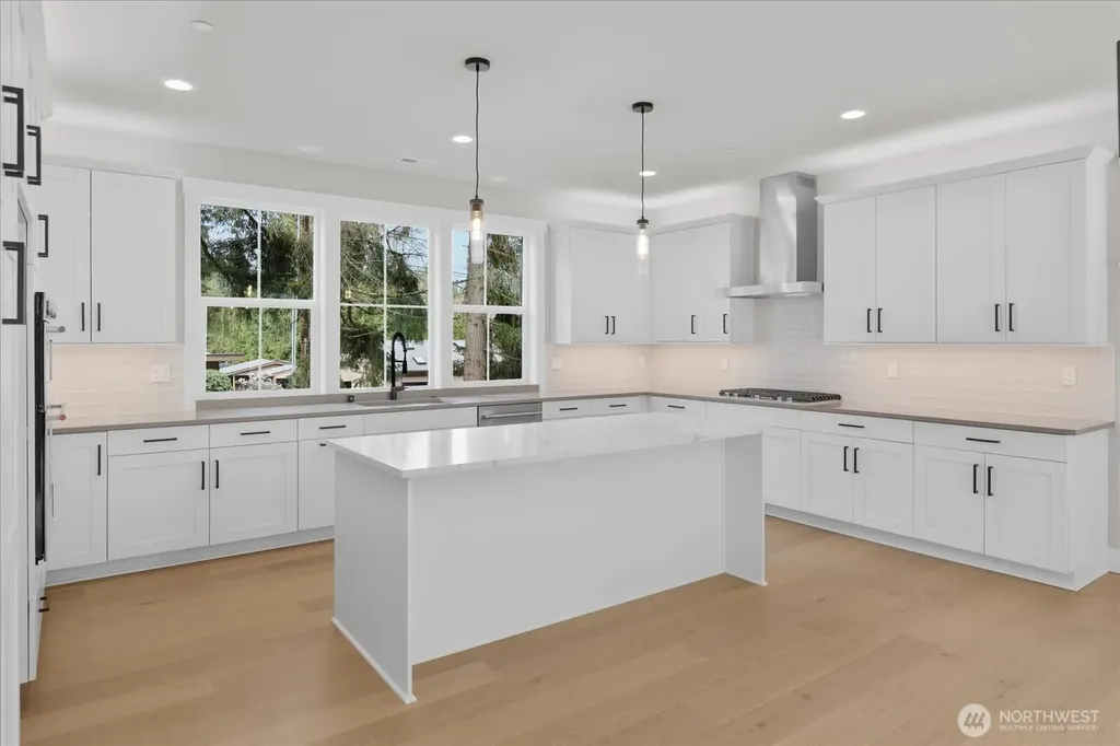 3502 Alaska Road Brier WA 98036