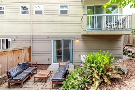 2816 SW Adams Street Seattle WA 98126