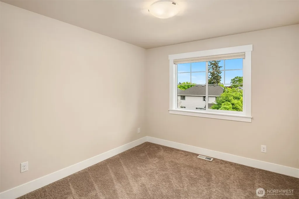 12932 NE 201st Street Woodinville WA 98072