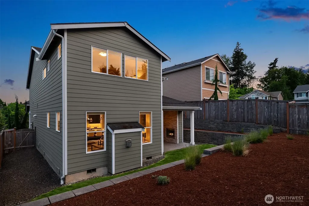 12932 NE 201st Street Woodinville WA 98072