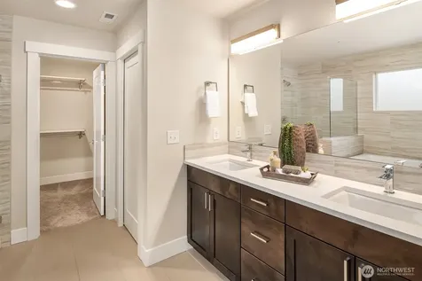 12932 NE 201st Street Woodinville WA 98072