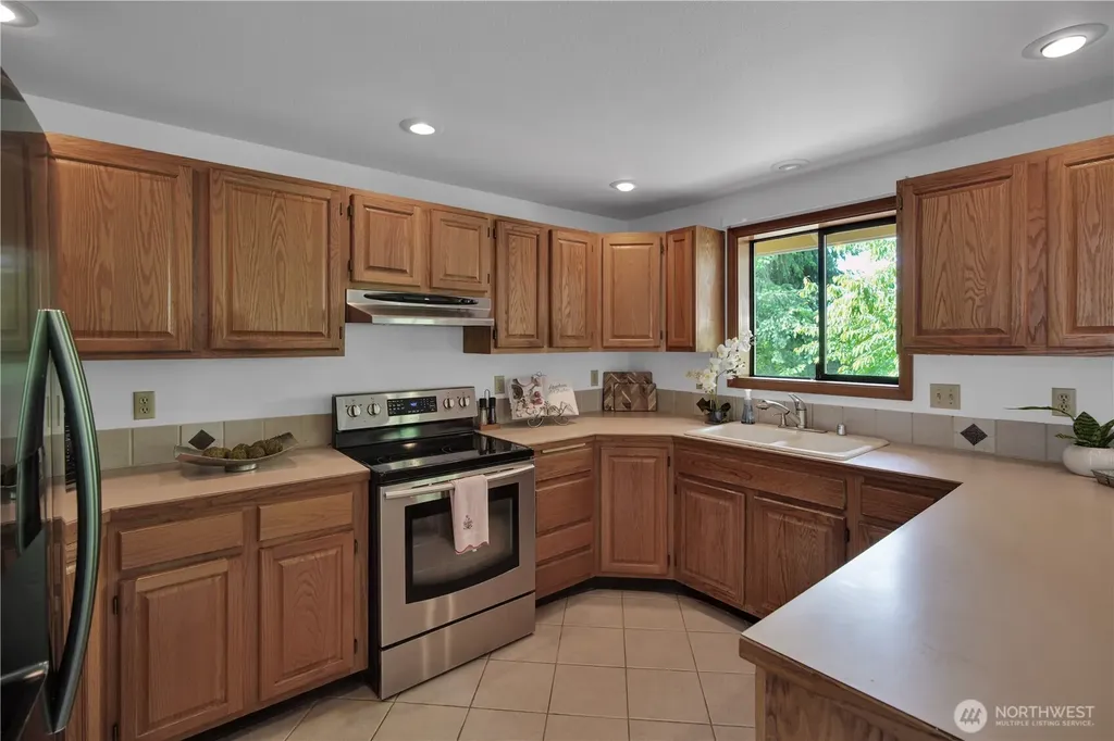 14006 SE 158th Street Renton WA 98058