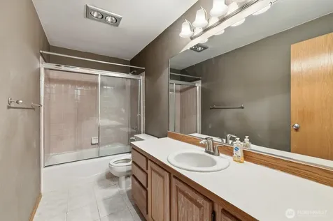 14006 SE 158th Street Renton WA 98058