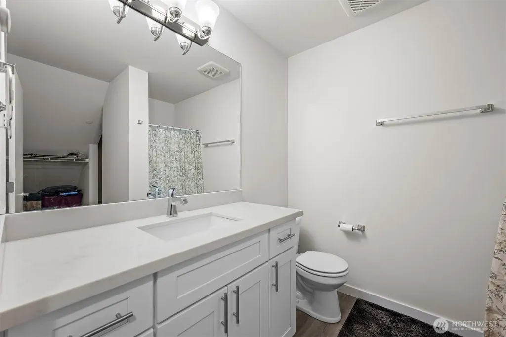 19305 7th Ave W Lynnwood WA 98036