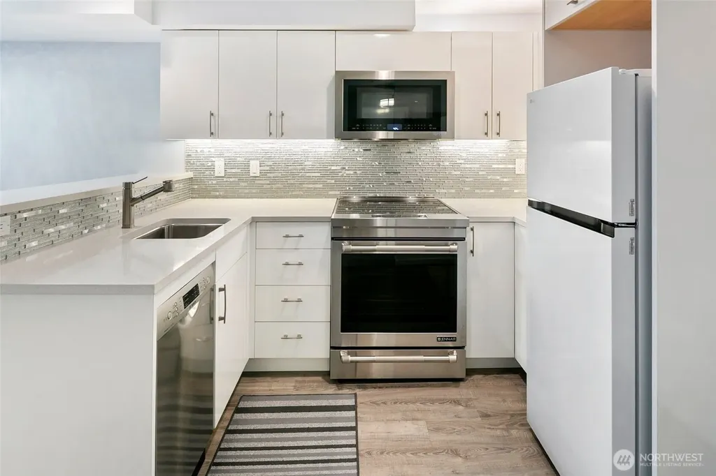 425 Vine Street Seattle WA 98121