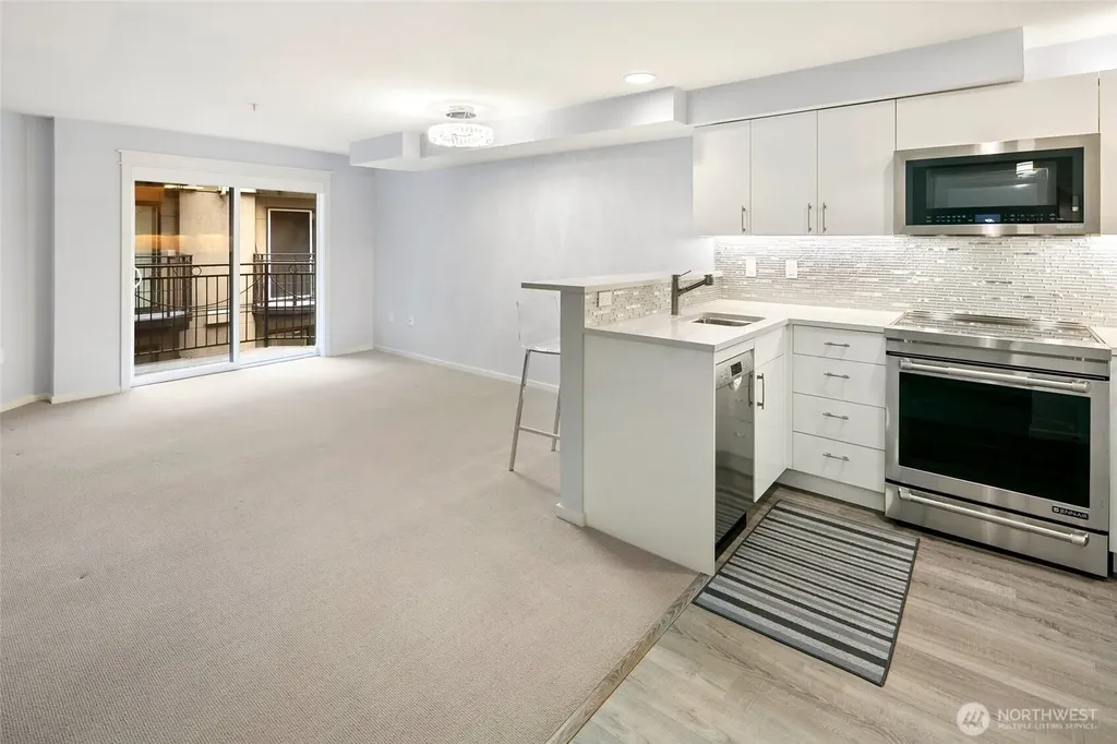 425 Vine Street Seattle WA 98121