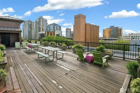 425 Vine Street Seattle WA 98121