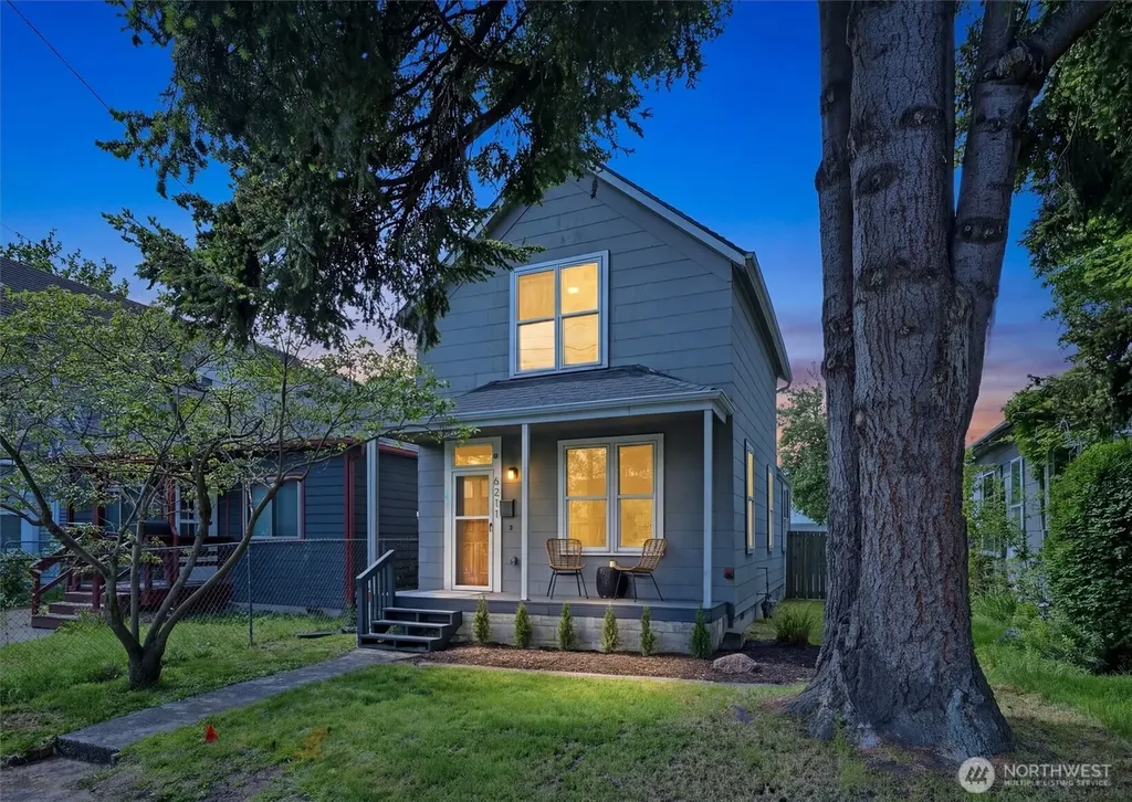 6211 Carleton Avenue S Seattle WA 98108
