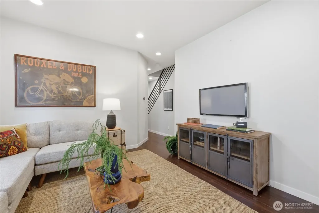 6211 Carleton Avenue S Seattle WA 98108