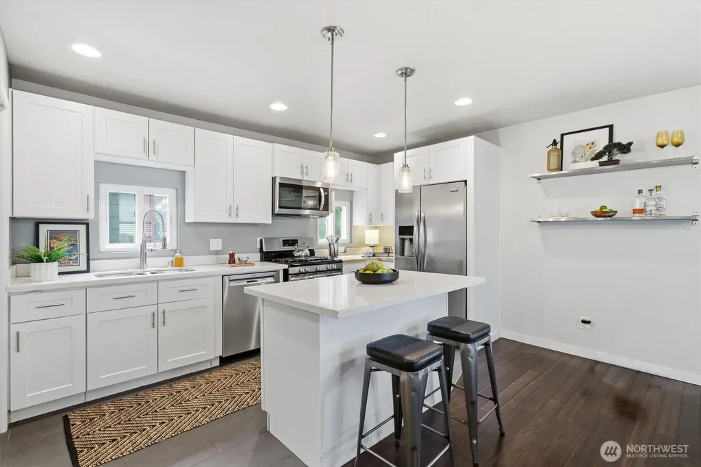 6211 Carleton Avenue S Seattle WA 98108