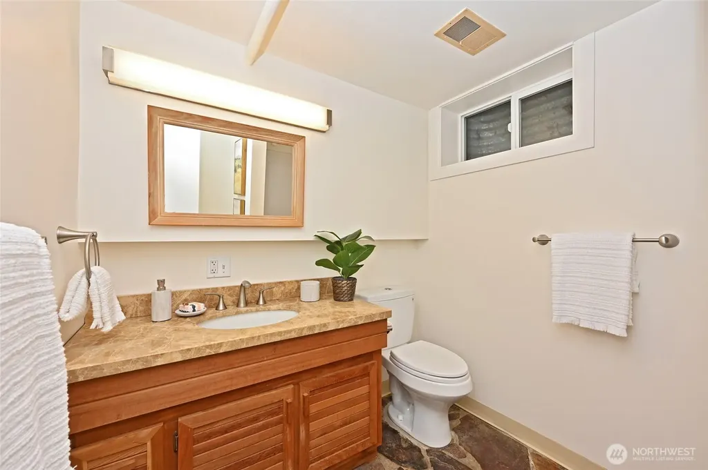 10801 12th Avenue NE Seattle WA 98125