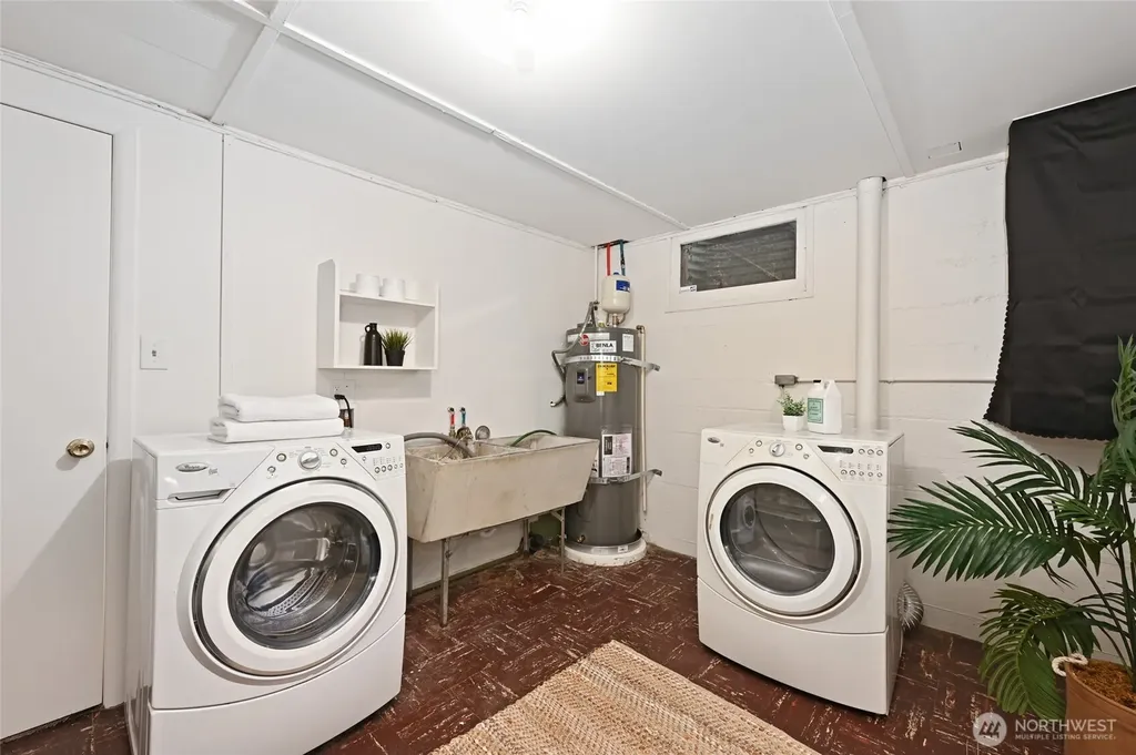 10801 12th Avenue NE Seattle WA 98125