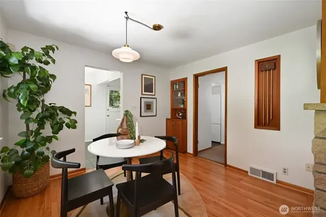 10801 12th Avenue NE Seattle WA 98125