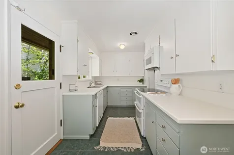 10801 12th Avenue NE Seattle WA 98125
