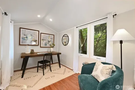 10801 12th Avenue NE Seattle WA 98125