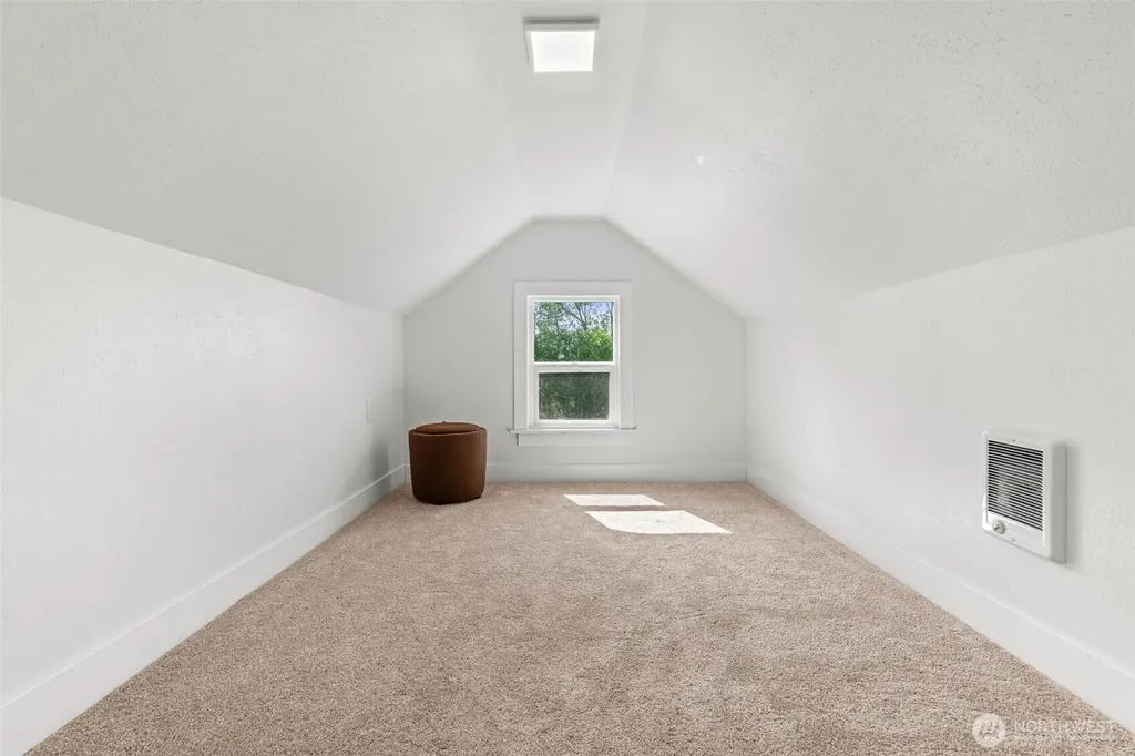 411 11th Street Hoquiam WA 98550