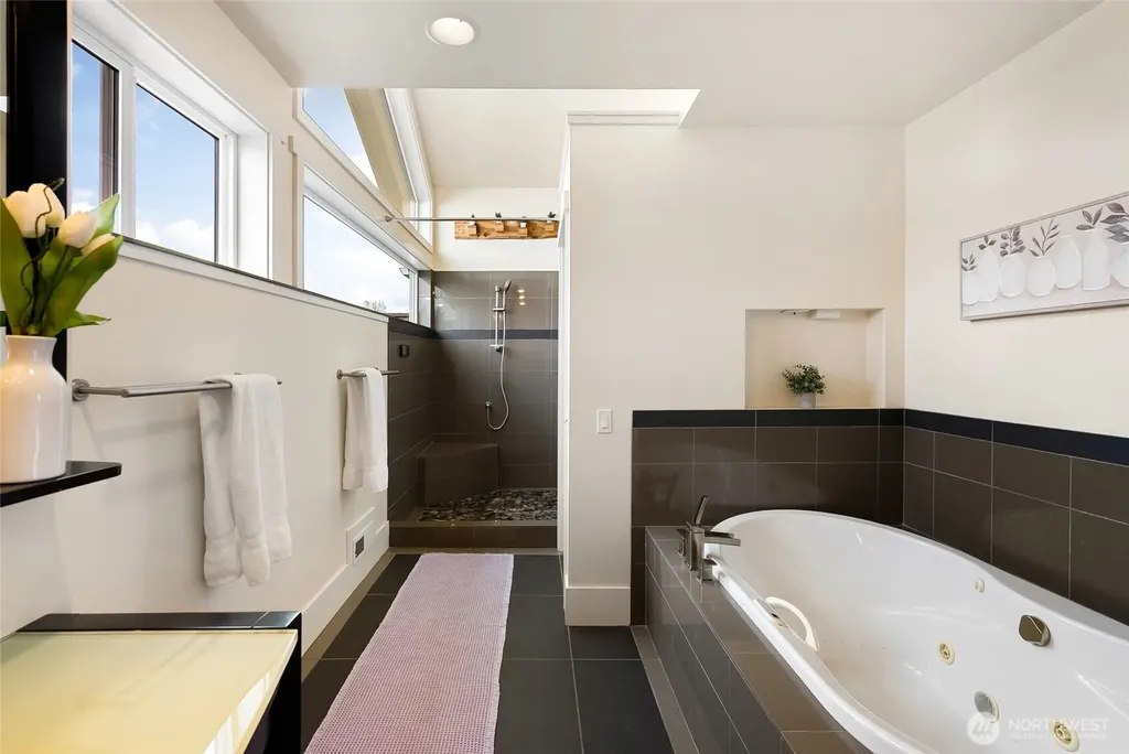3910 Cliffside Drive Bellingham WA 98225