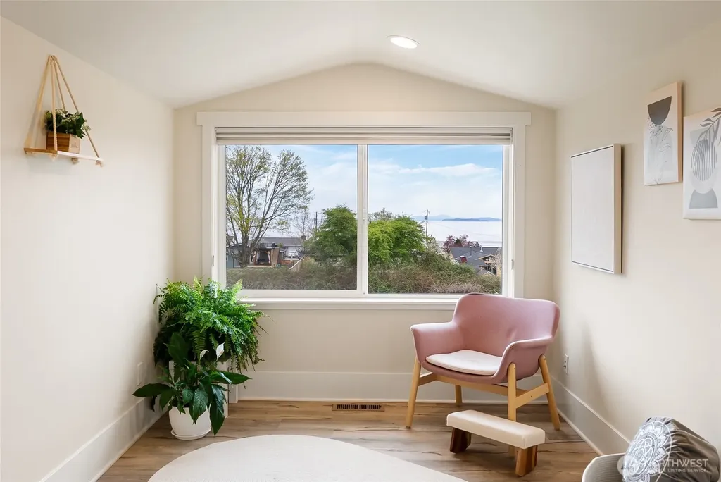 3910 Cliffside Drive Bellingham WA 98225