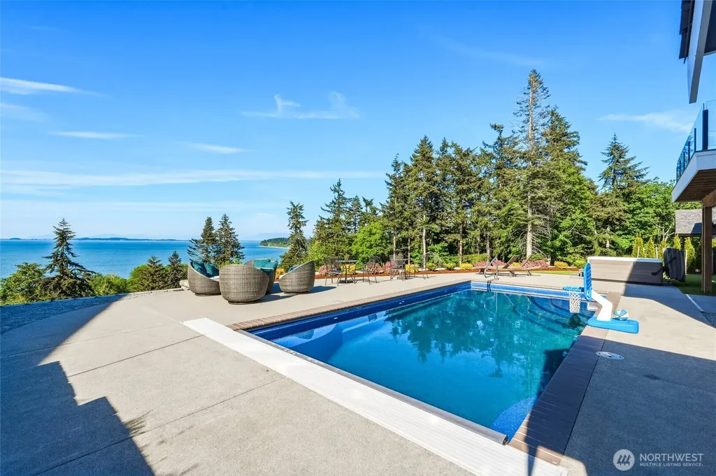 1018 Clear Morning Lane Camano Island WA 98282