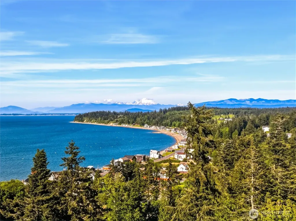 1018 Clear Morning Lane Camano Island WA 98282