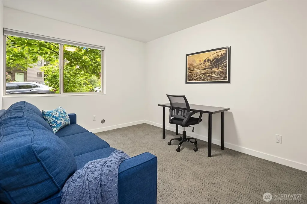 9230 Interlake Avenue N Seattle WA 98103