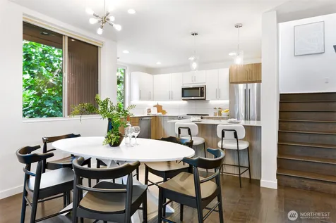 9230 Interlake Avenue N Seattle WA 98103