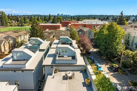 9230 Interlake Avenue N Seattle WA 98103