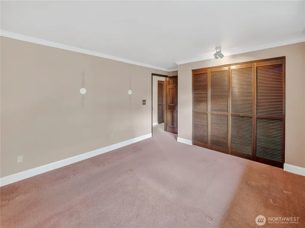 43810 244th Avenue SE Enumclaw WA 98022
