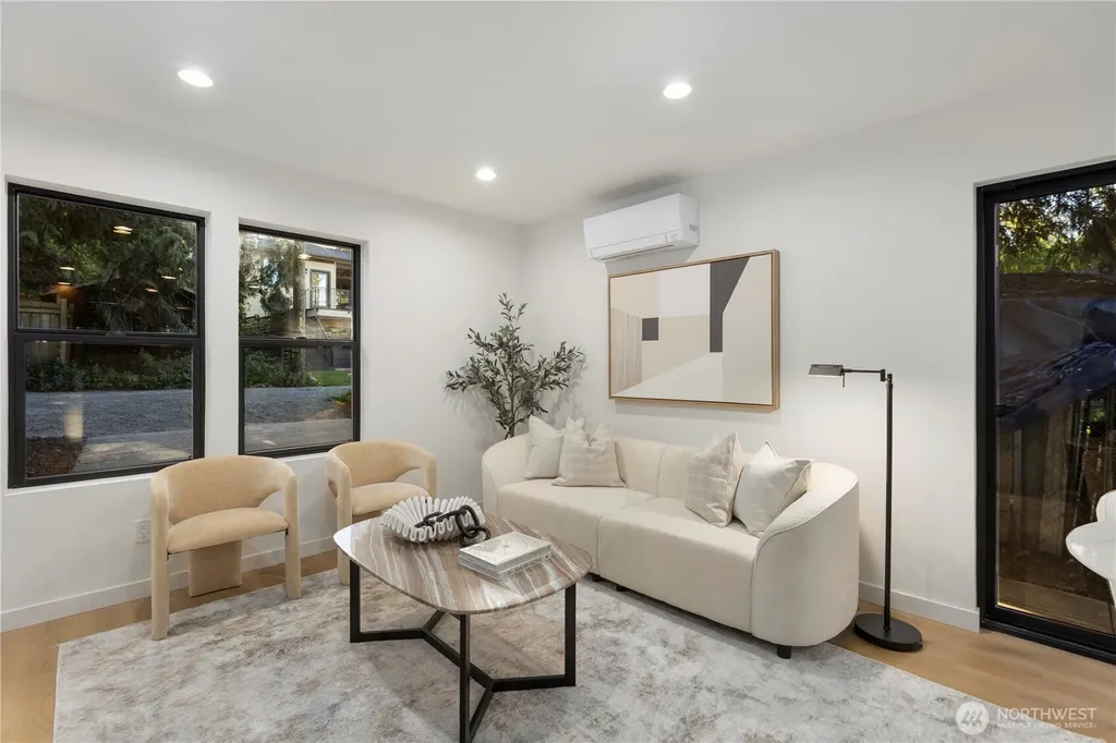 8823 Dibble Avenue NW Seattle WA 98117
