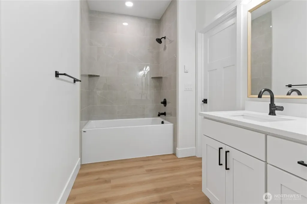 13 Deer Run Bellingham WA 98229