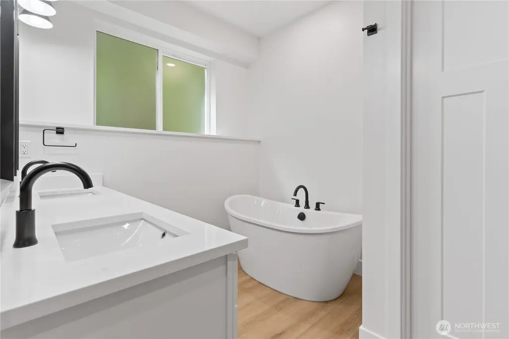 13 Deer Run Bellingham WA 98229