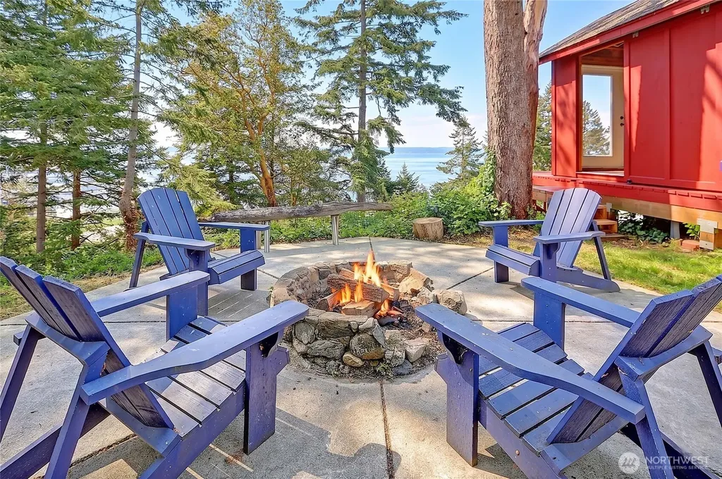 620 Moe Road Camano Island WA 98282